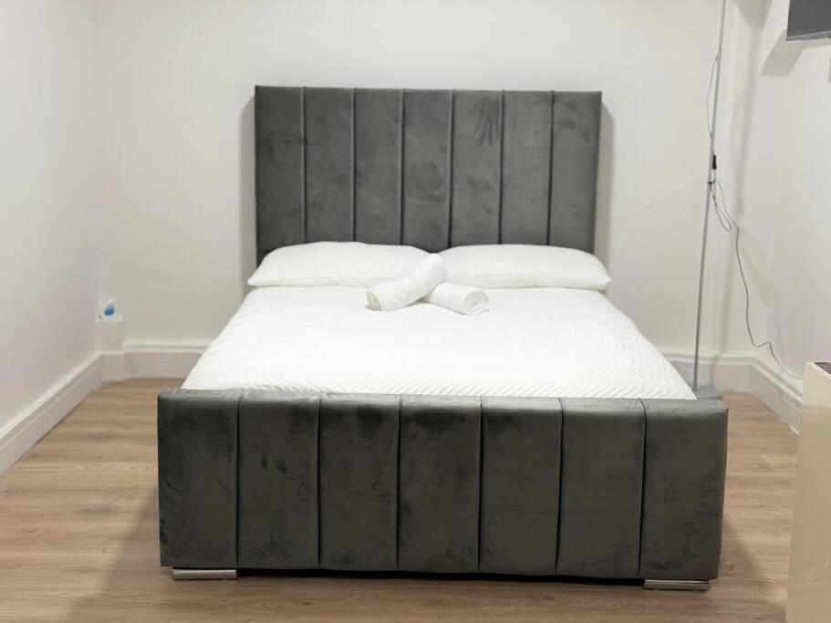 Modern 1 Bedroom - 5 Min Walk From Princess Street Eb1 Appartement